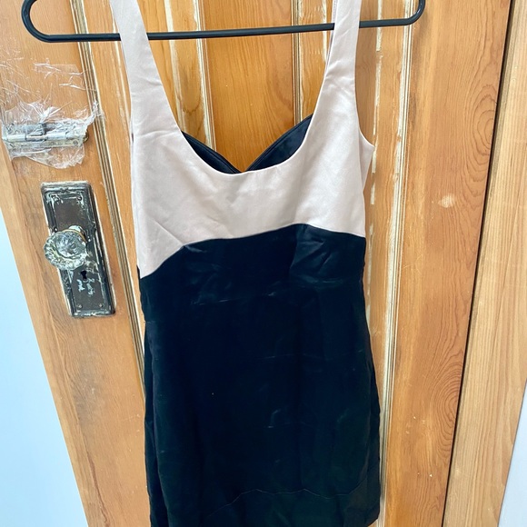 BCBG bodycon dress - Picture 4 of 4